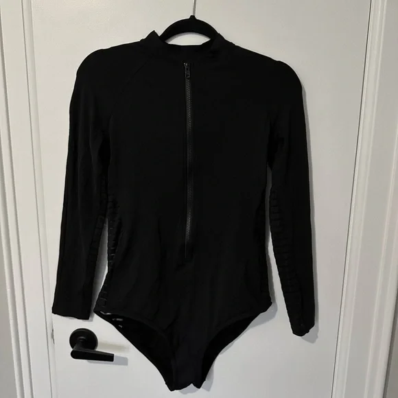 Jets Australia Parallels Surf Suit (size 12) NWT - Picture 4 of 9